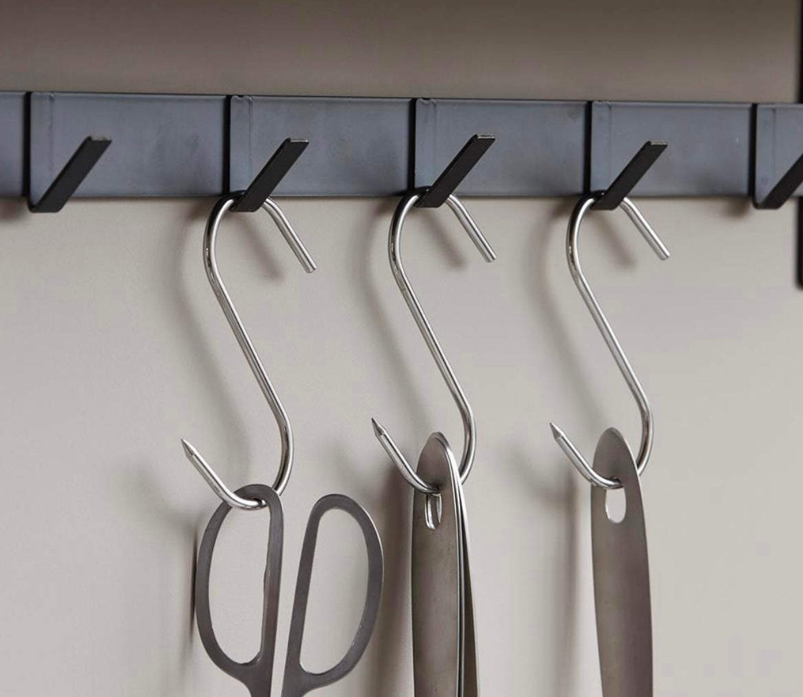 House Doctor Hook Esi silver finish twv € 17,00 nu voor € 8,00!
