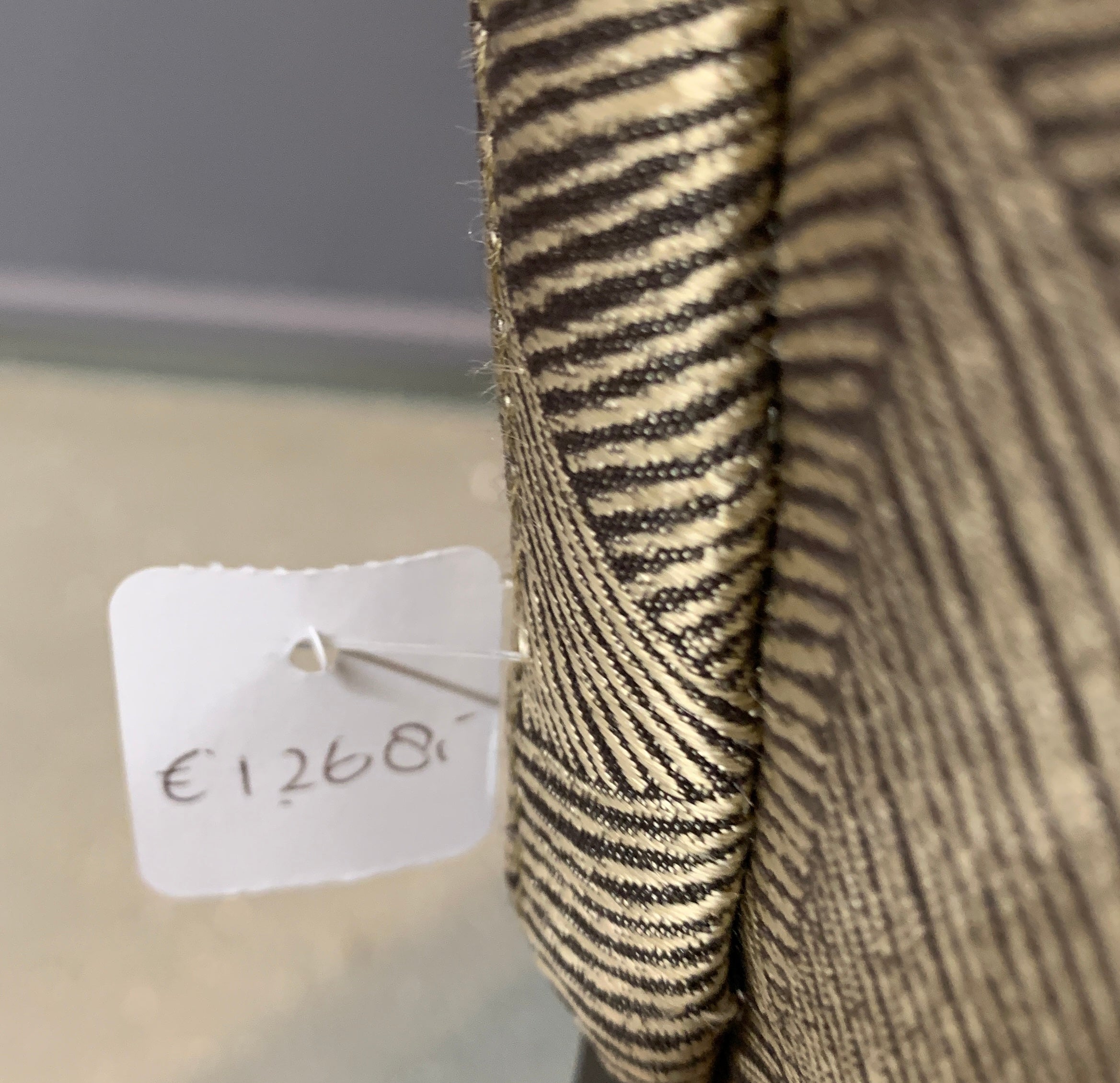Exclusief luxe fauteuil van Macazz twv € 1268,00 nu voor € 350,00!