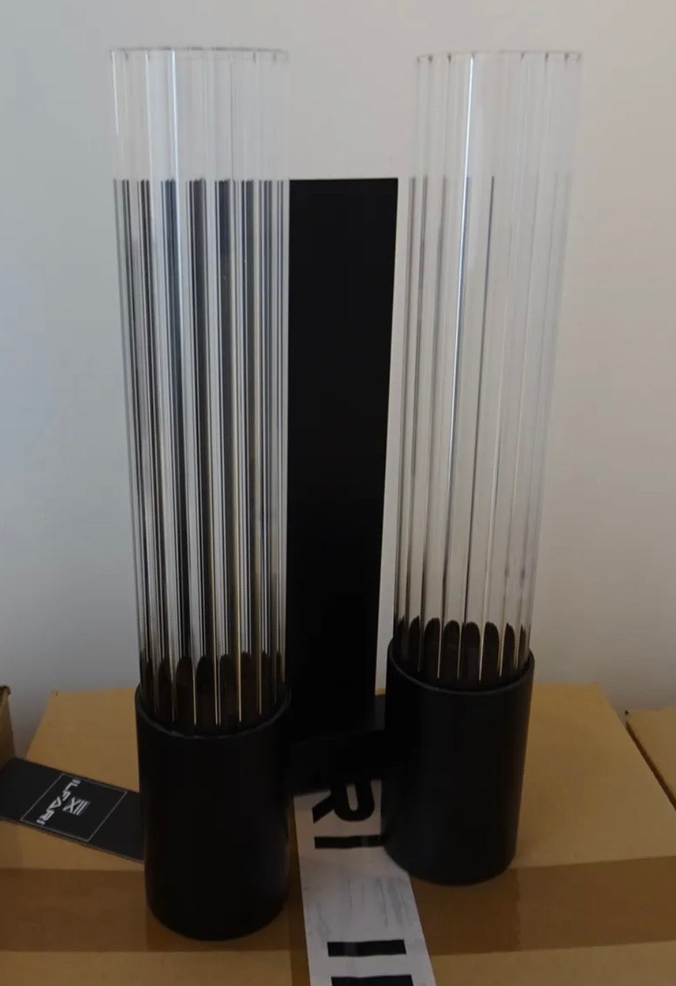 Ilfari Infinity W2 Wandlamp Glossy Black twv € 875,00 nu voor € 325,00!
