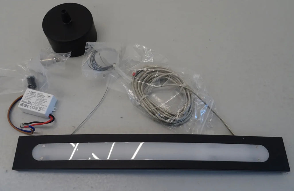 Ilfari Out of Line H1 Hanglamp Zwart 40 cm twv € 450,00 nu voor € 135,00!
