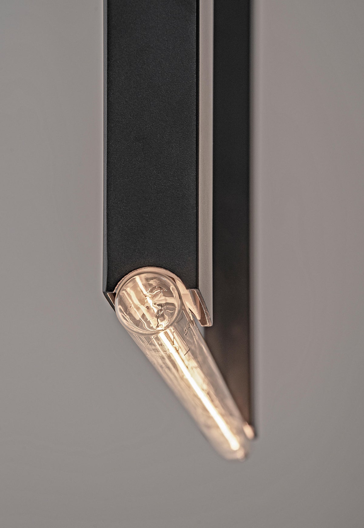 Ilfari Connect H1 Hanglamp Zwart LED twv € 580,00 nu voor € 170,00!