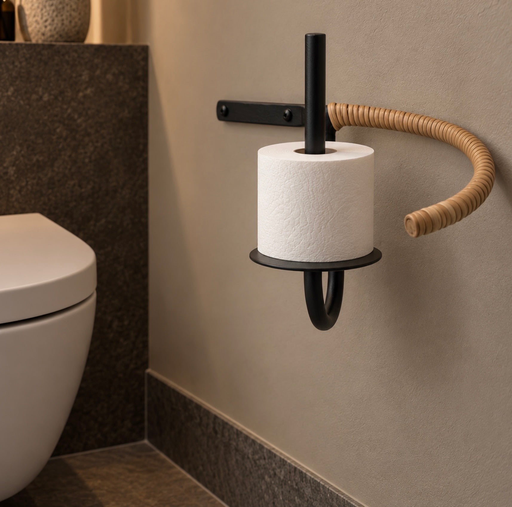 House Doctor toiletrolhouder Orbit nieuw van € 32,00 nu voor € 12,50!