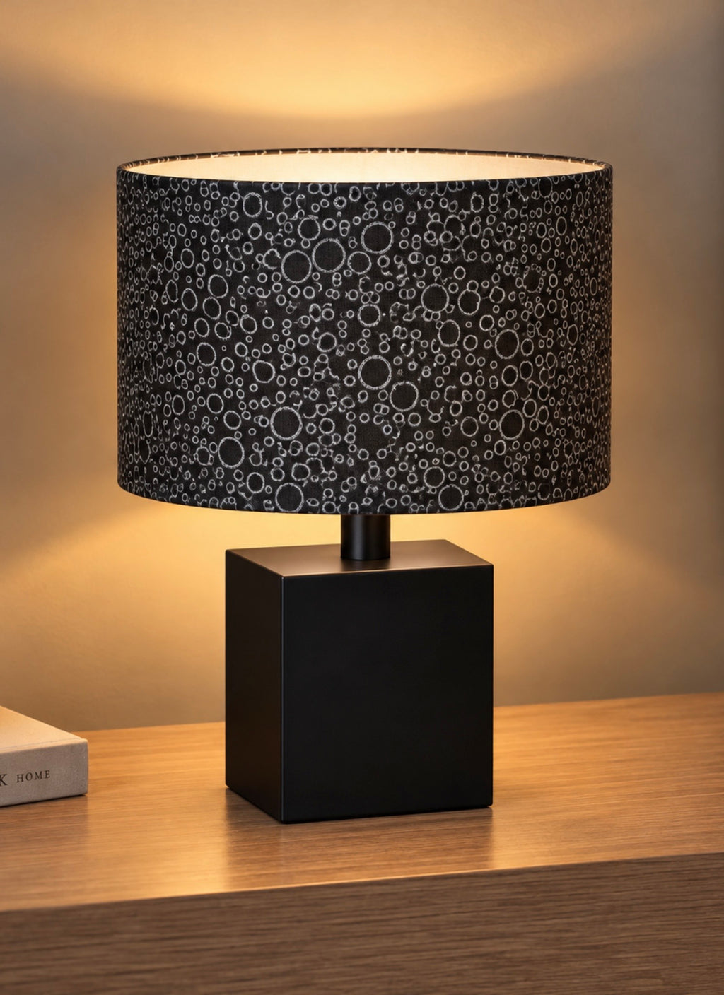 Mooie nieuwe lampenkap van Stout verlichting twv € 79,00 nu voor € 12,50!